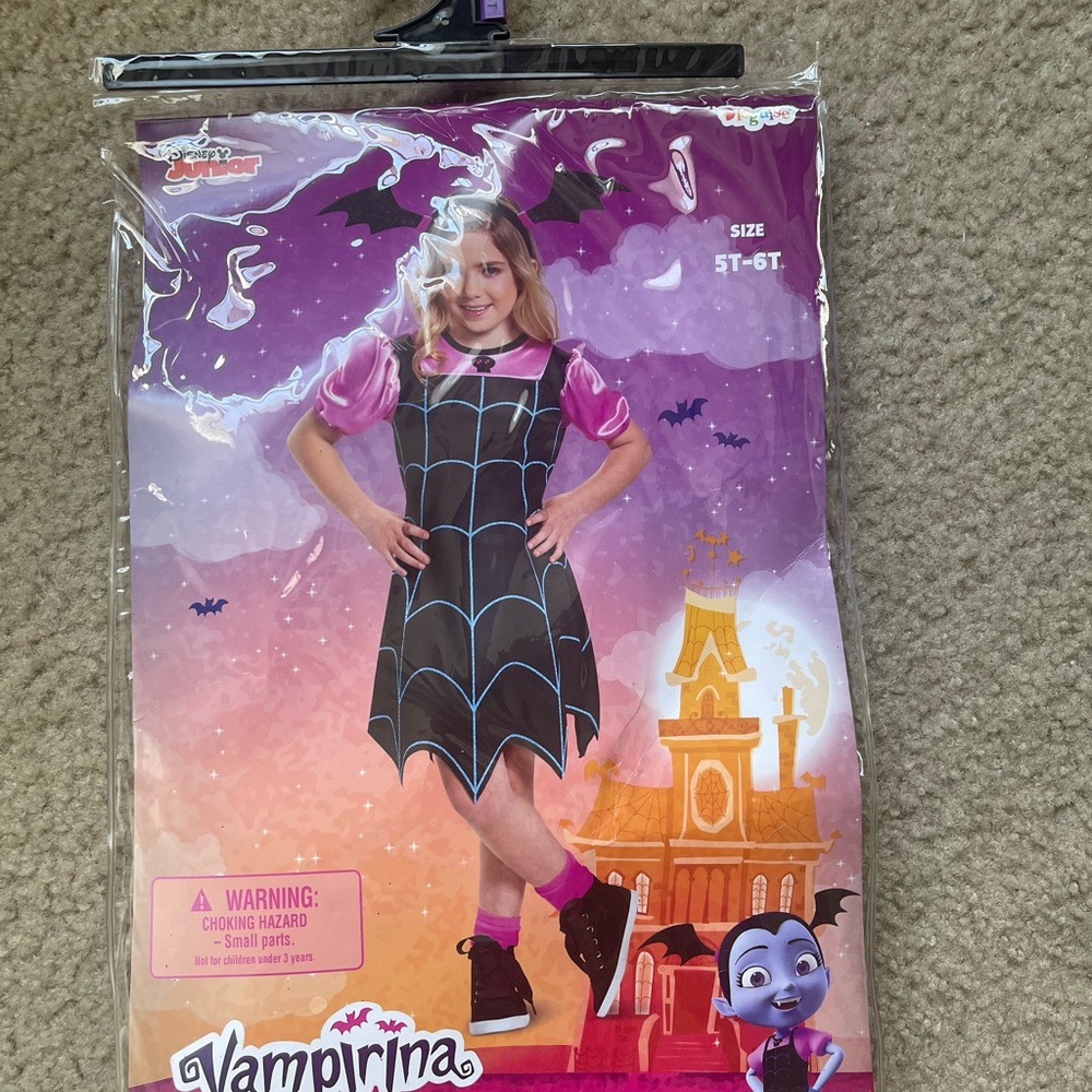 VAMPRINIA COSTUME